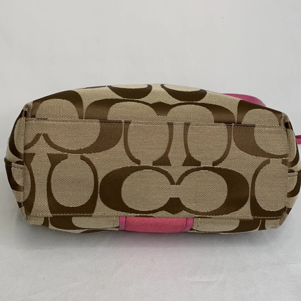 Coach Tote - Picture 5 of 5
